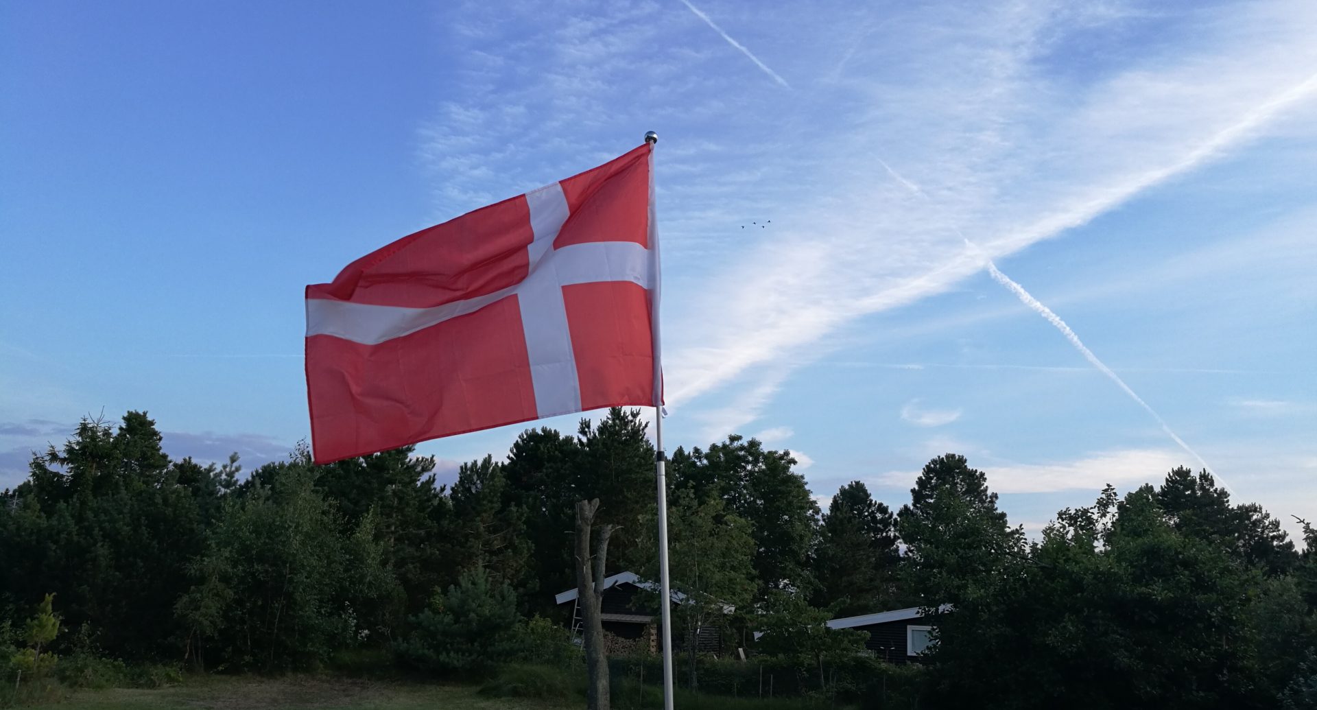Danmark - et eventyrligt lille smukt land med frihed og lige rettigheder